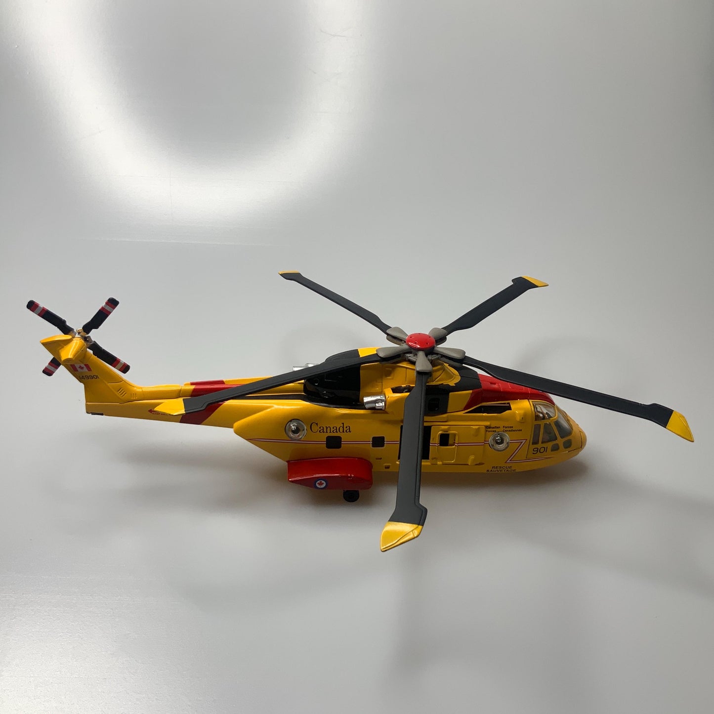 NewRay Canadian Forces Coast Guard Agusta Helicopter Scale 1:72 Discontinued. Free Ship Canada and US